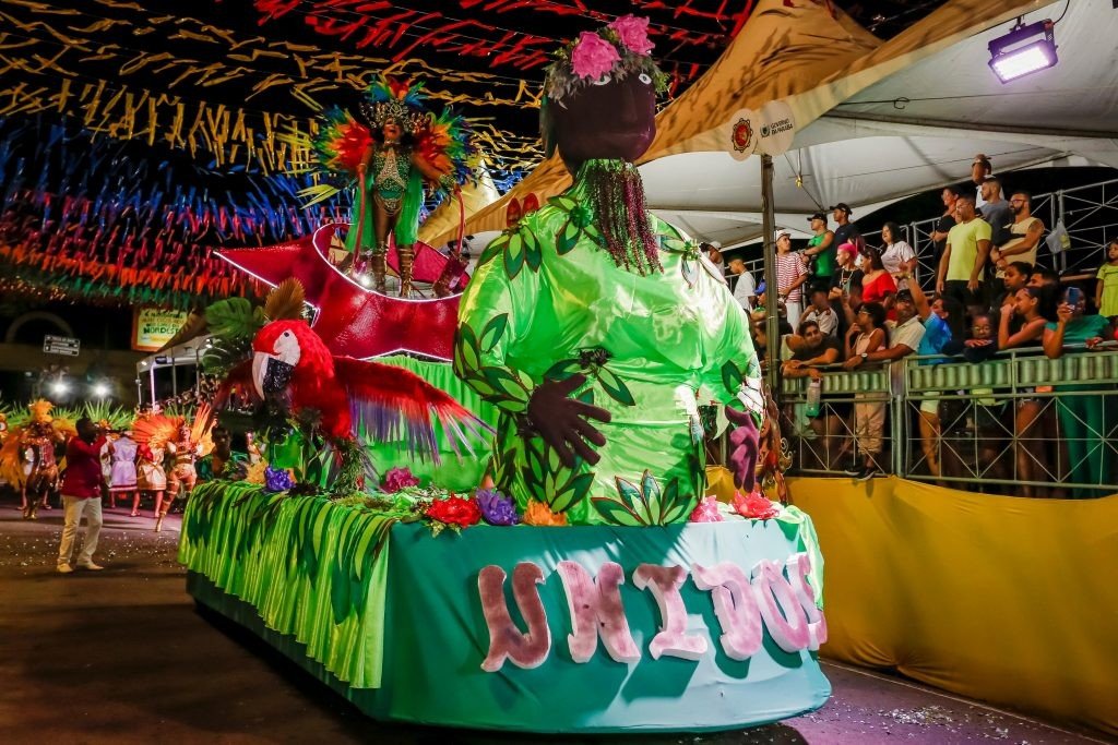 Escola de Samba Unidos do Roger é a campeã do Carnaval Tradição 2024 de João Pessoa