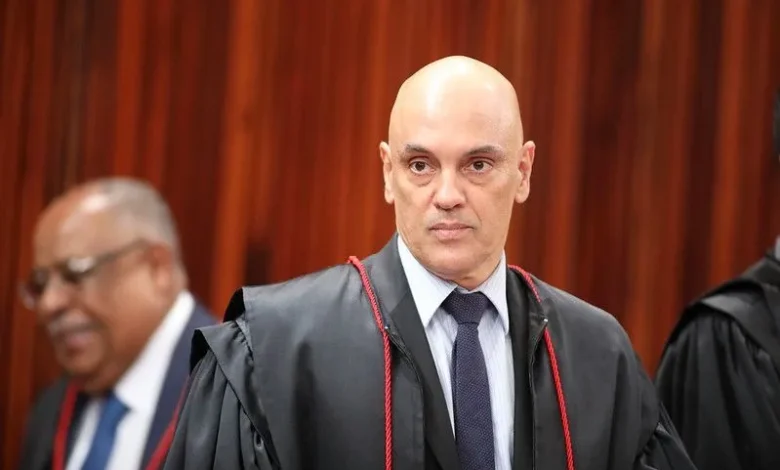 Moraes vota para tornar r&eacute;us acusados de bomba em Bras&iacute;lia 2022