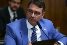 Flávio Bolsonaro ganha 265 mil seguidores após anúncio ao Planalto