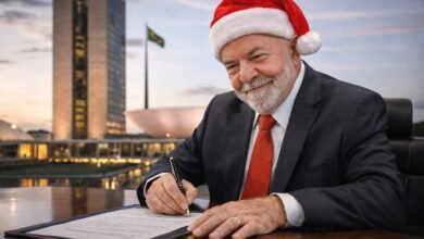 Indulto de natal 2025 foi assinado por Lula. Veja quem pode ser beneficiado e quais crimes ficam de fora do perd&atilde;o presidencial.