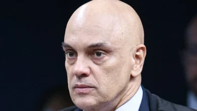 Ministro do STF Alexandre de Moraes teria telefonado seis vezes para Gabriel Gal&iacute;polo sobre opera&ccedil;&atilde;o envolvendo Banco Master e BRB.