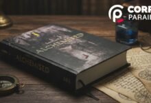 Edição física de Alchemised em capa dura, ilustrada e com acabamento em relevo, usada na resenha de alchemised