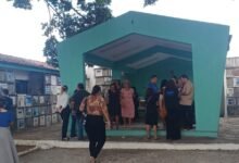 sepultamento vaqueirinho - Correio Paraibano - Corpo do homem morto por leoa após invadir recinto em zoológico de João Pessoa é sepultado