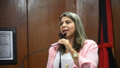 C&acirc;mara de Jo&atilde;o Pessoa aprova PL de Eliza Virg&iacute;nia que pro&iacute;be mulheres trans em competi&ccedil;&otilde;es esportivas femininas municipais.